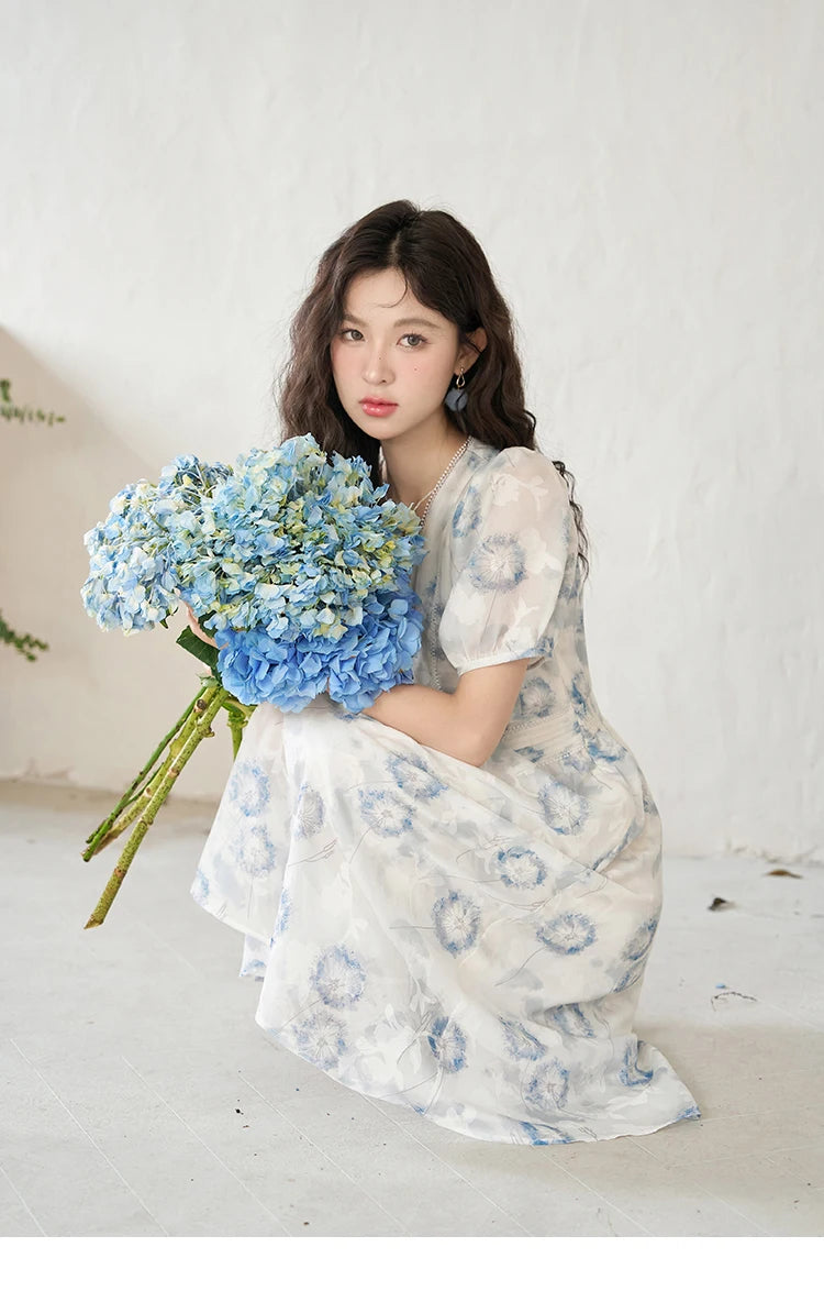 Mishow Taraxacum Print V-Neck Puff Sleeve Dress MXC39L1555