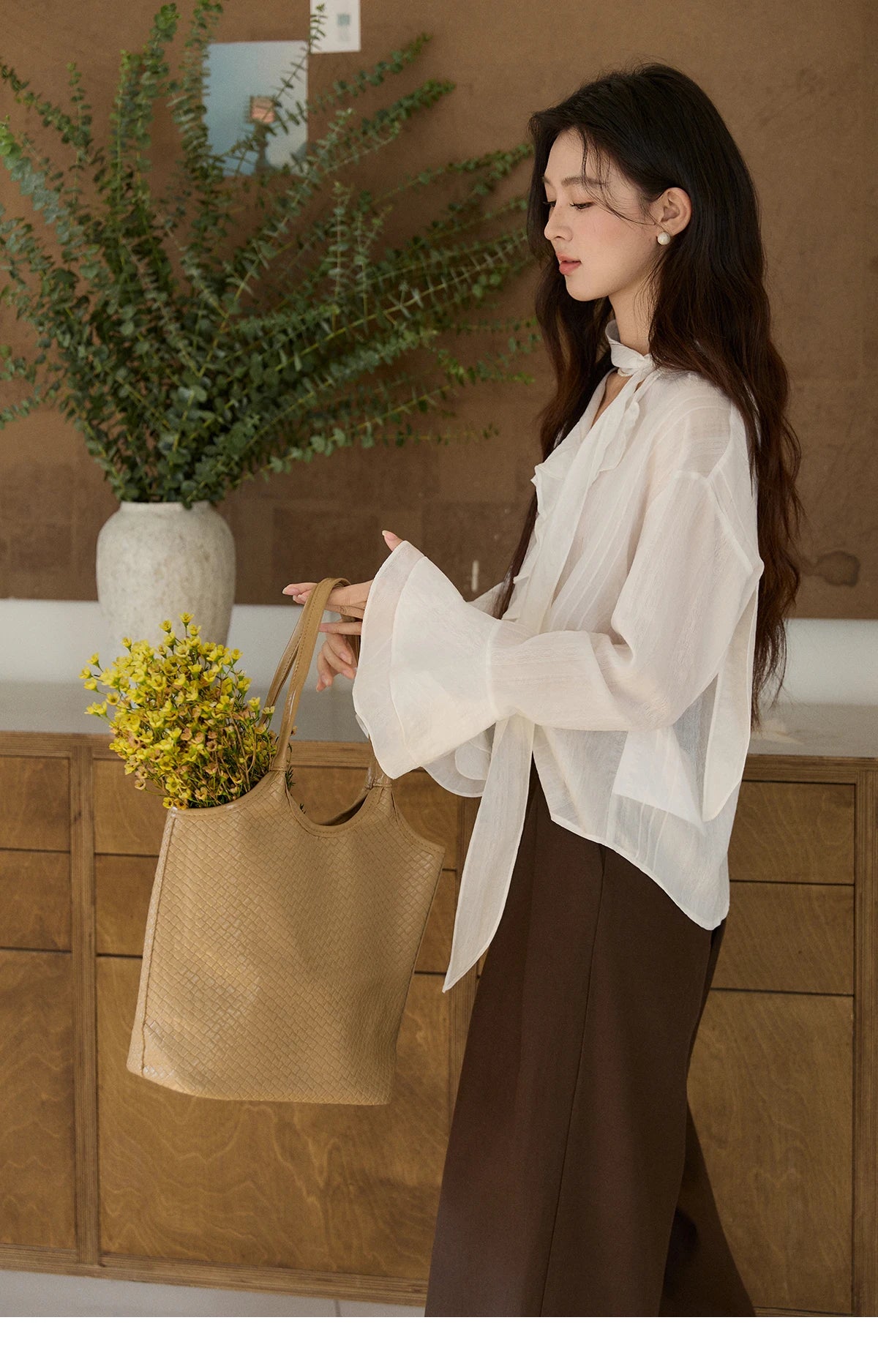 MISHOW Ruffle Trim Chiffon Blouse Detachable Scarf MXF108X0999