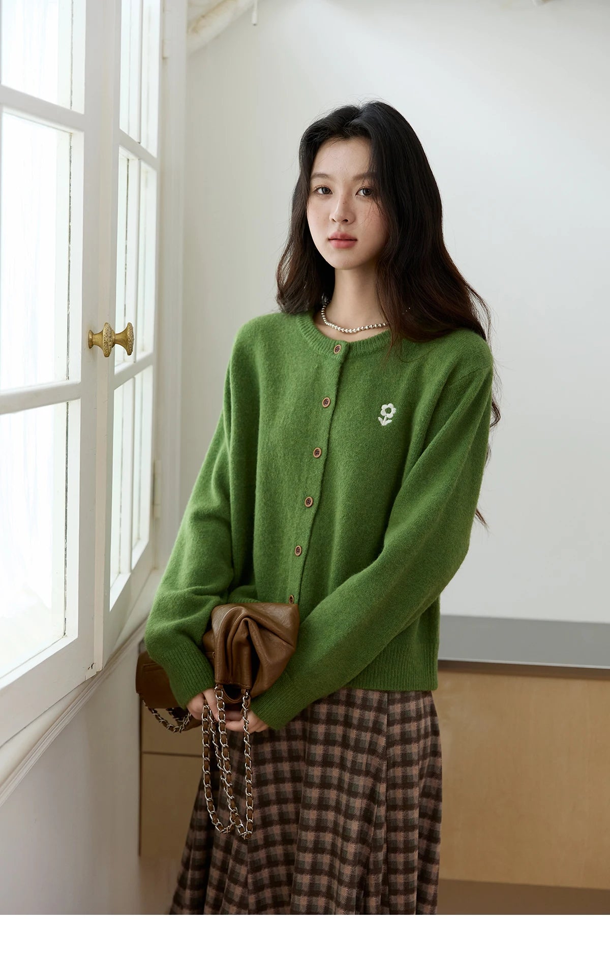 Mishow Retro Flower Embroidery Buckle Cardigan MXE46Z2588