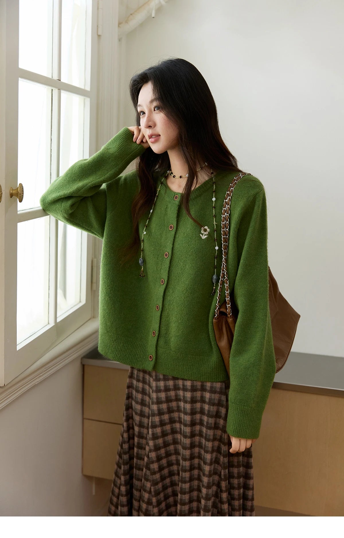 Mishow Retro Flower Embroidery Buckle Cardigan MXE46Z2588