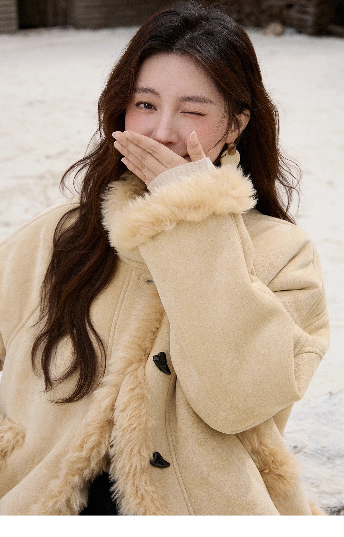 Mishow Yellow Stand-Up Collar Shearling Coat MXE92W1017