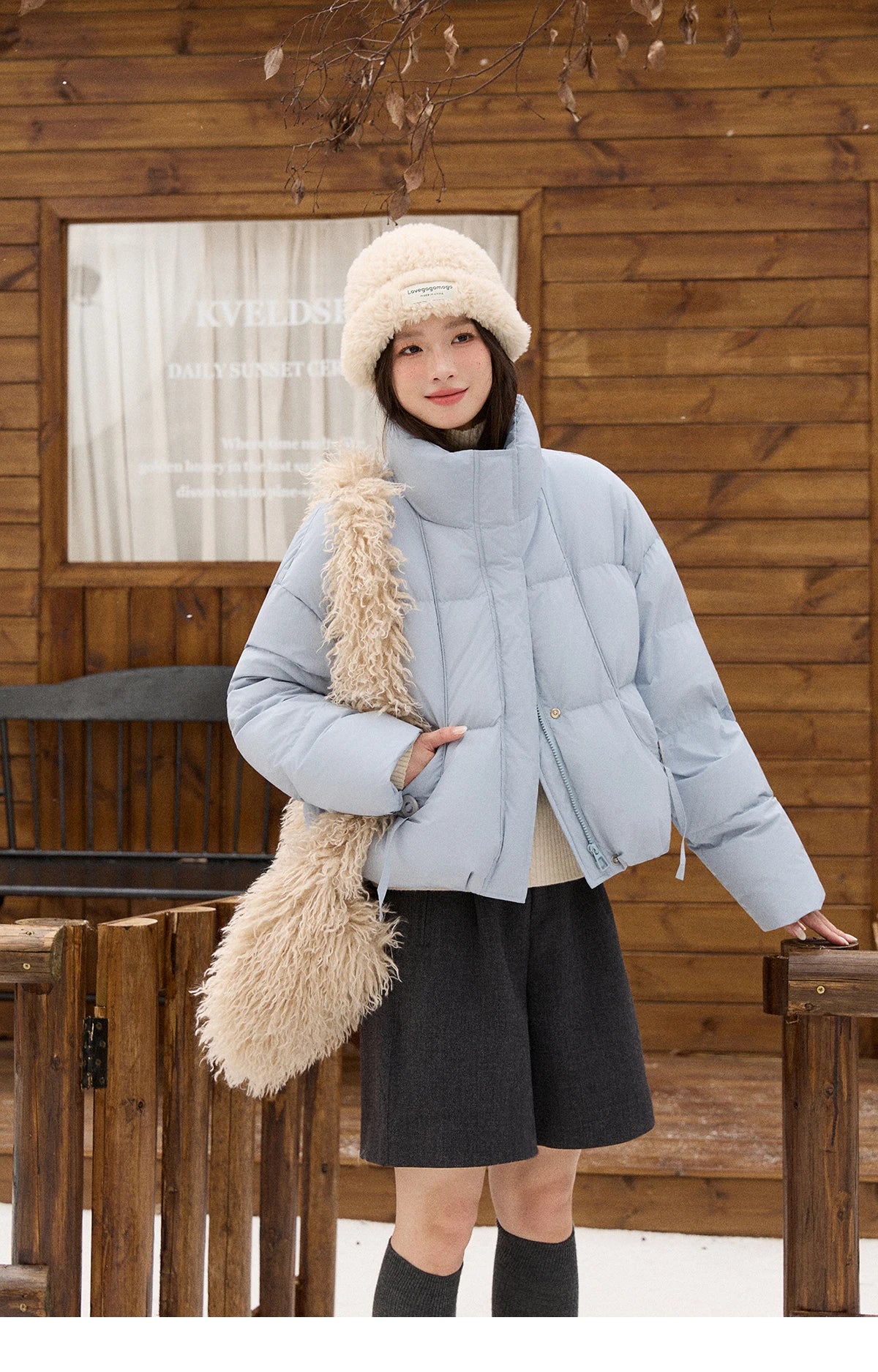 Mishow Blue Turn-Down Collar Short Down Jacket MXE51Y0083