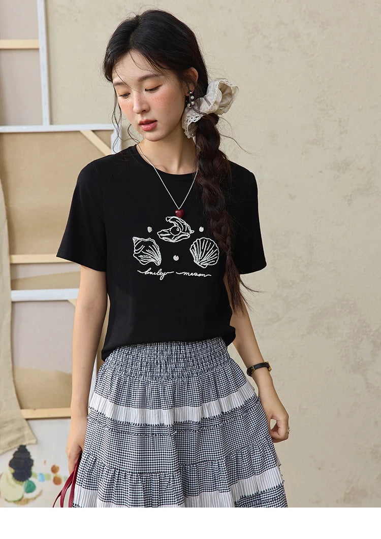 Mishow Shell Embroidered Round Neck Tee MXE34T0570