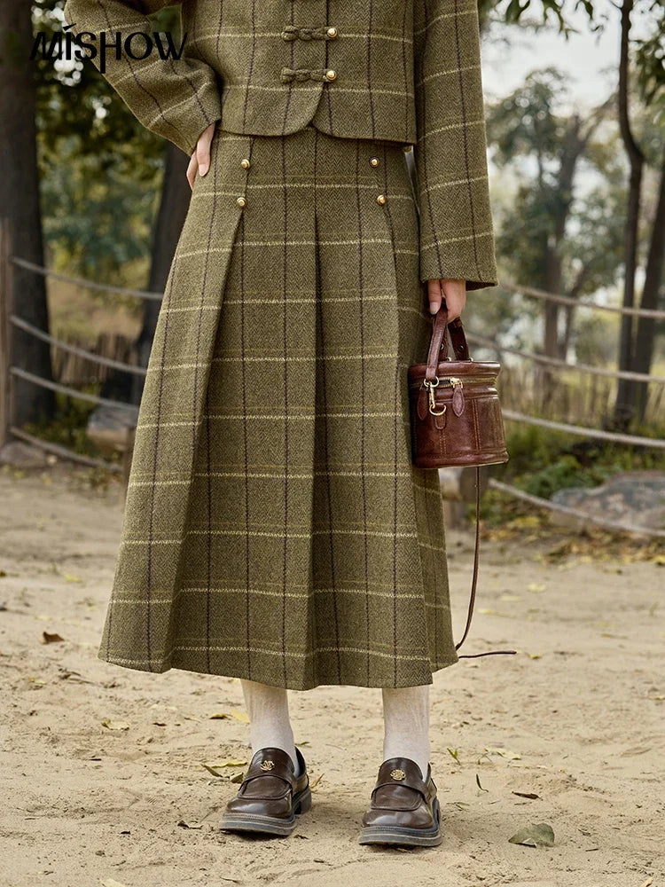 Mishow Retro Plaid Doll Collar Tweed Jacket & Pleated Skirt Set MXD48W0469