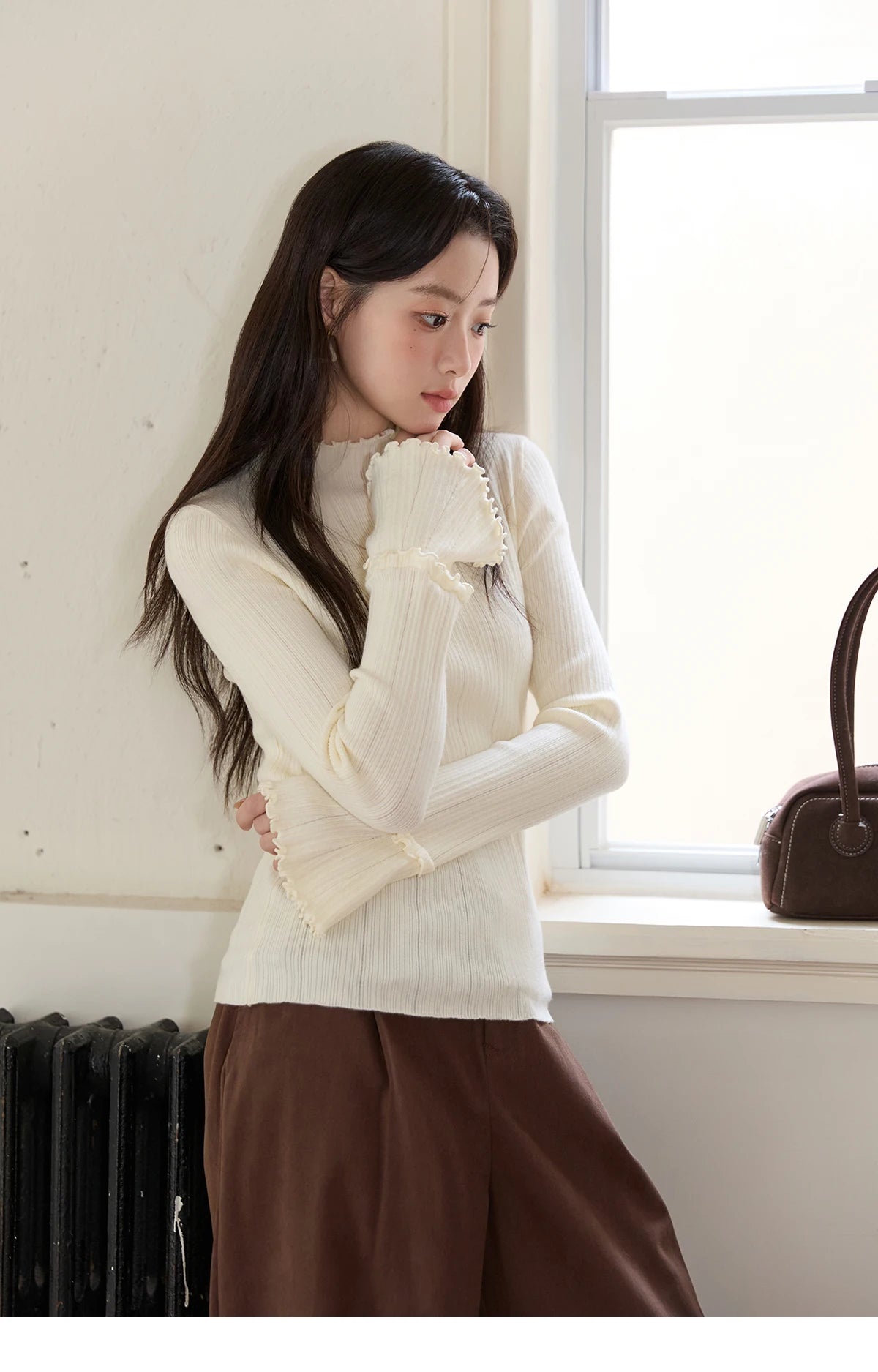 Mishow Turtleneck Wood Ear Trumpet Sleeve Top MXE51Z2552