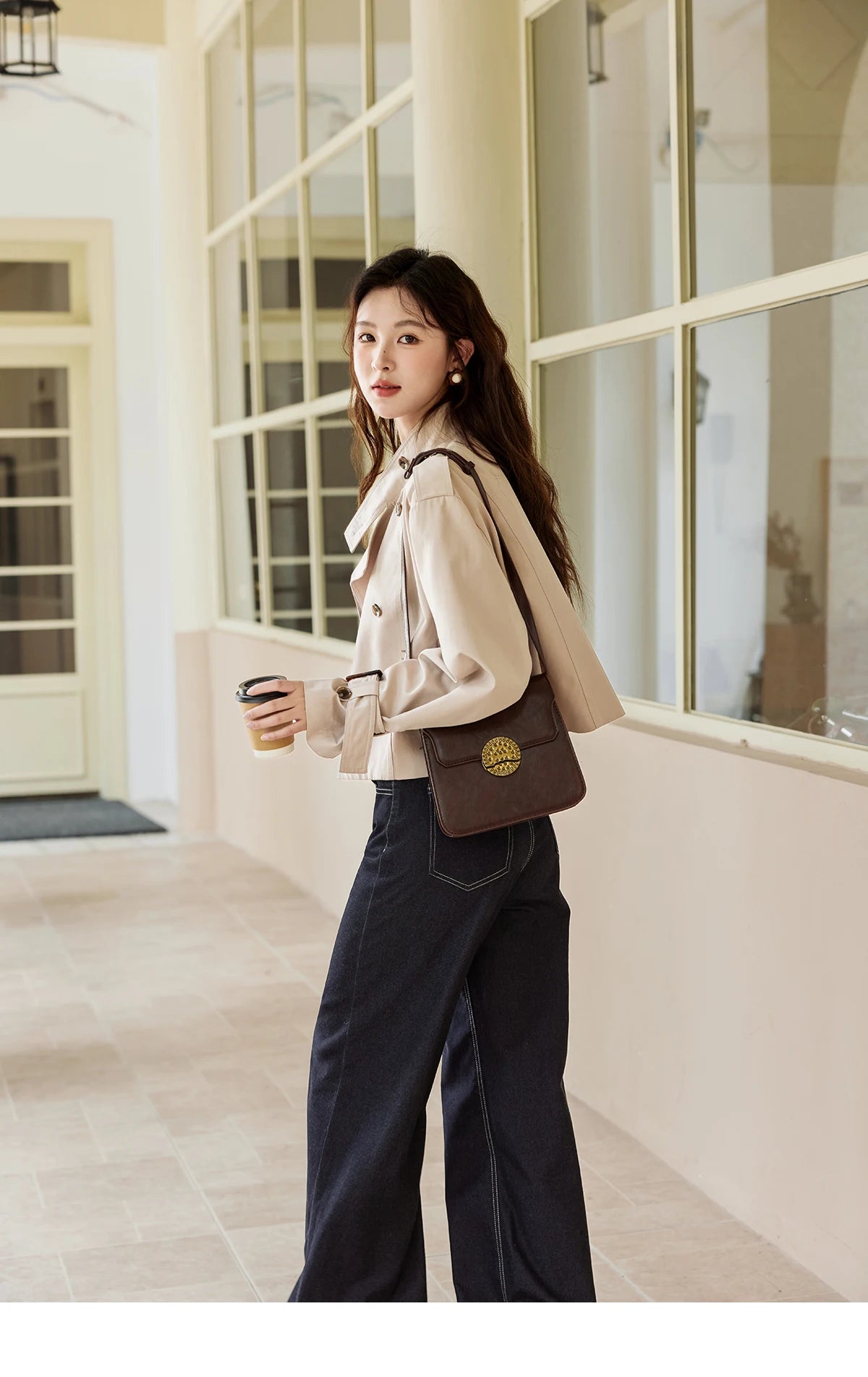 Mishow Short Fragrant Windbreaker Jacket MXD42W0386