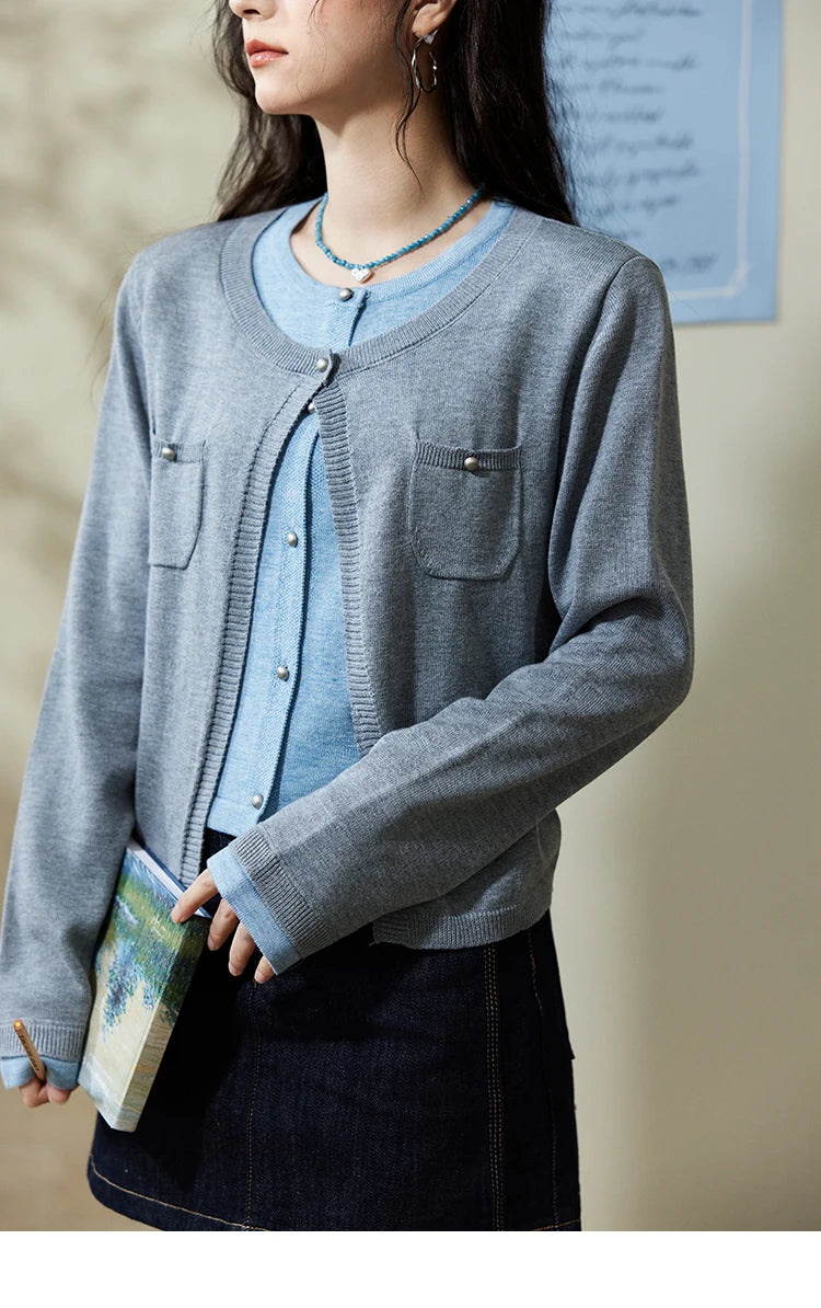 Mishow Fake Two-Piece Contrast Patch Pocket Cardigan MXE12Z1144