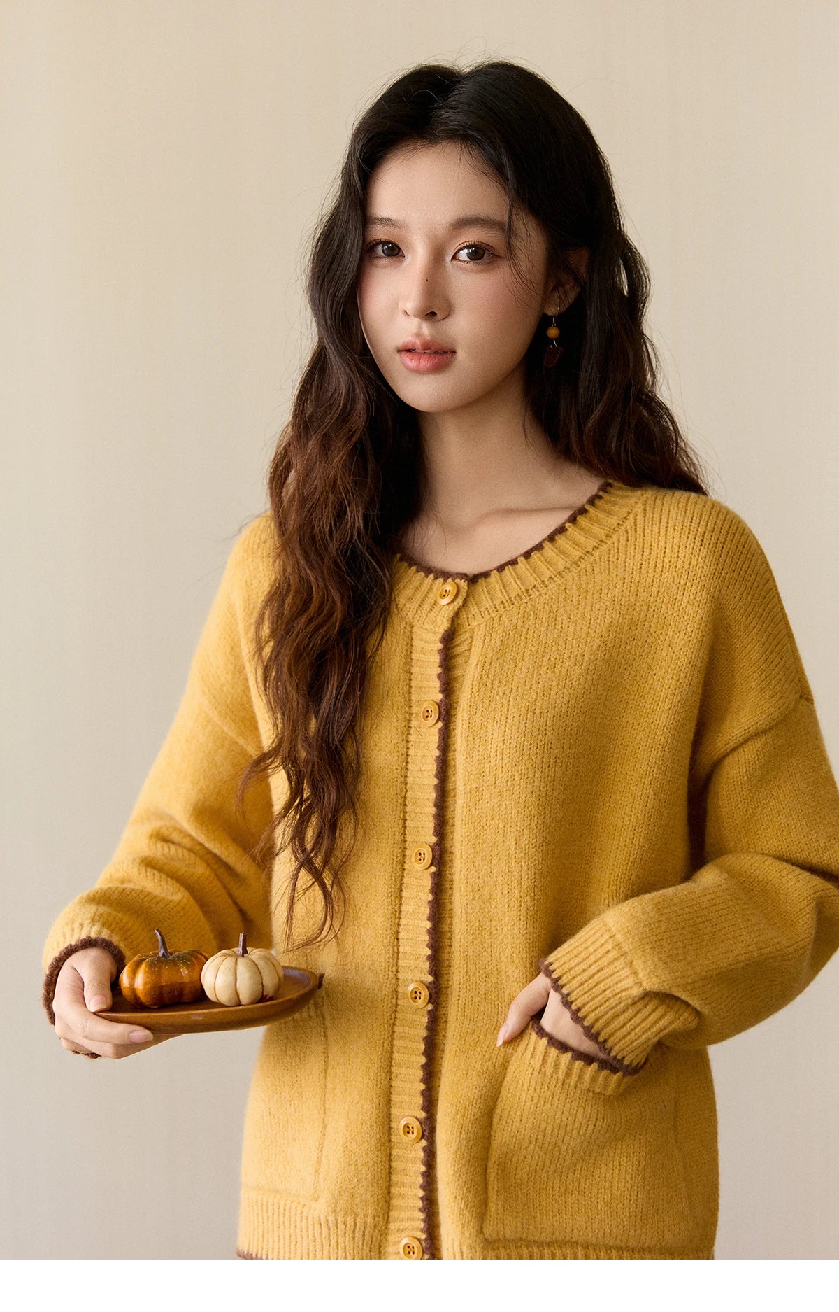Mishow Yellow Color Collision Edge Pocket Cardigan MXE94Z2973