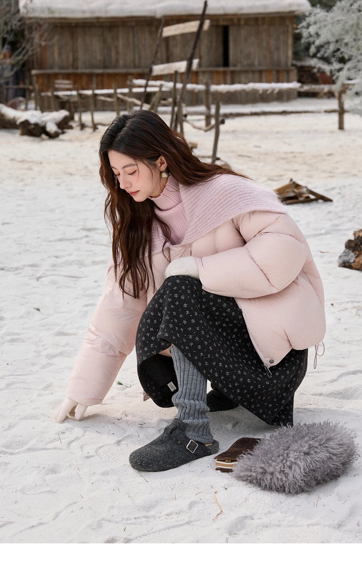 Mishow Pink Woolen Lapel Short Down Jacket MXE92Y0089