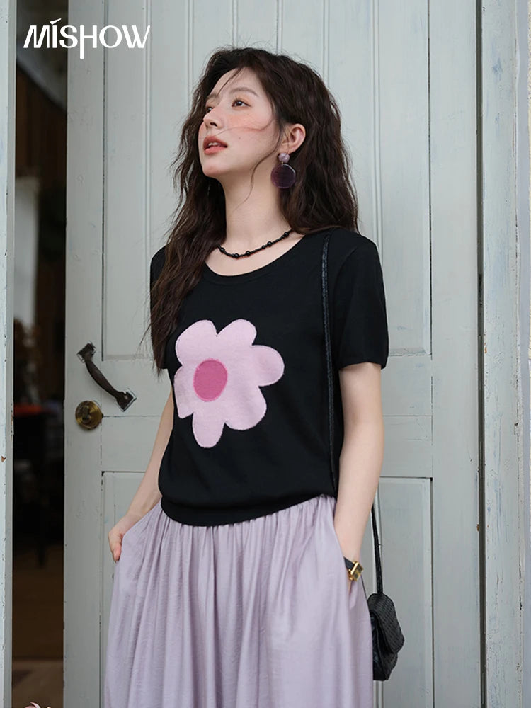 Mishow Contrast Color Flower Knit Tee MXE39Z1311