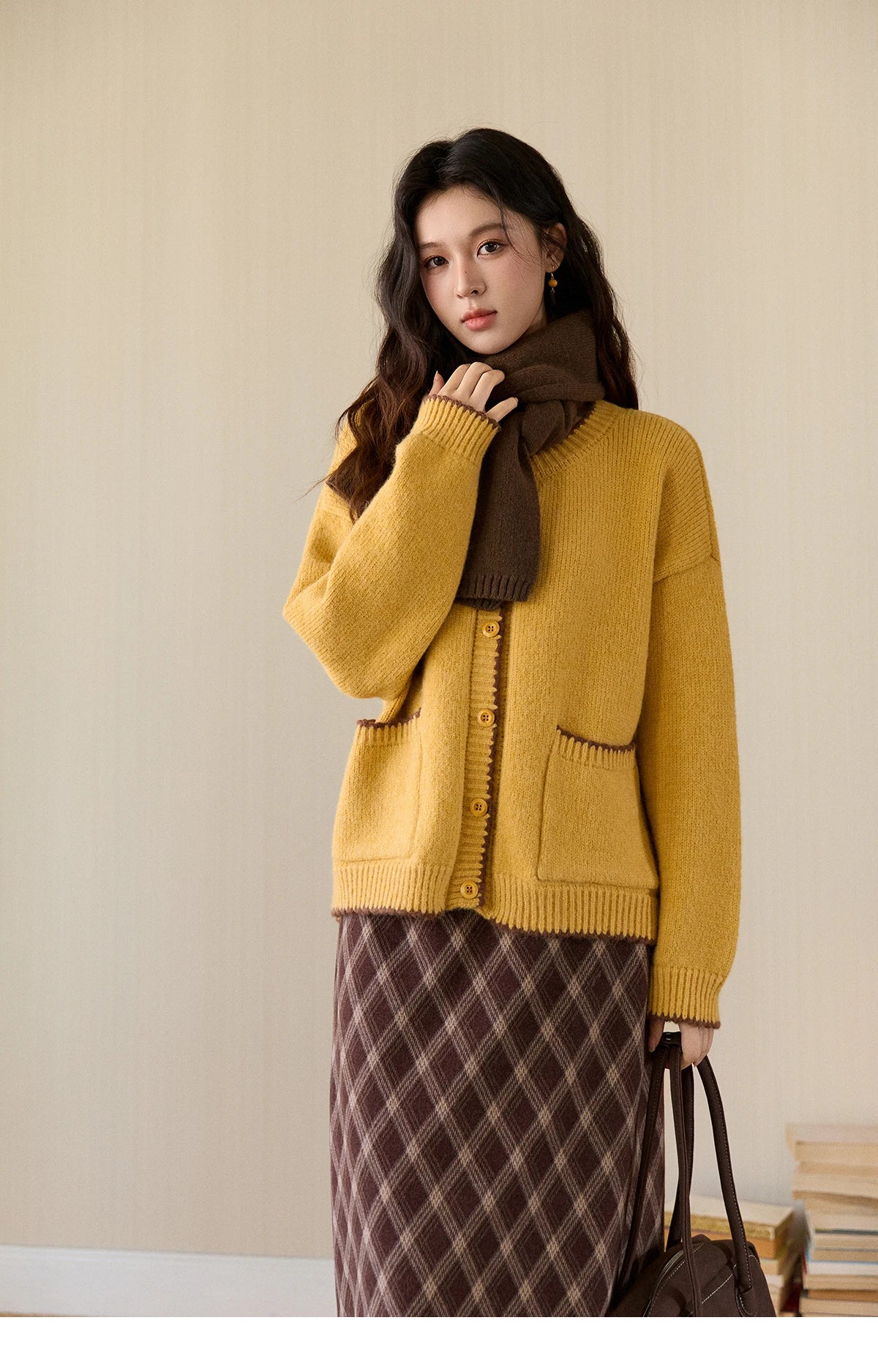 Mishow Yellow Color Collision Edge Pocket Cardigan MXE94Z2973