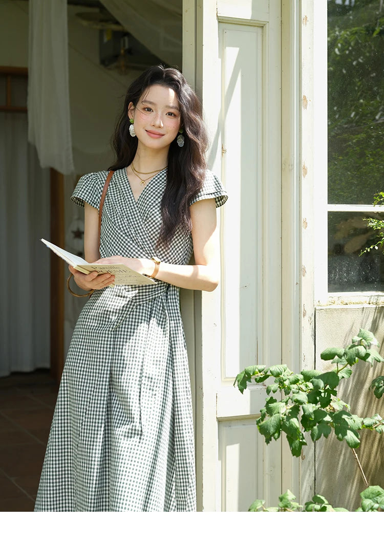 Mishow V-Neck Plaid Waist Cinched Sash Dress MXE39L2410