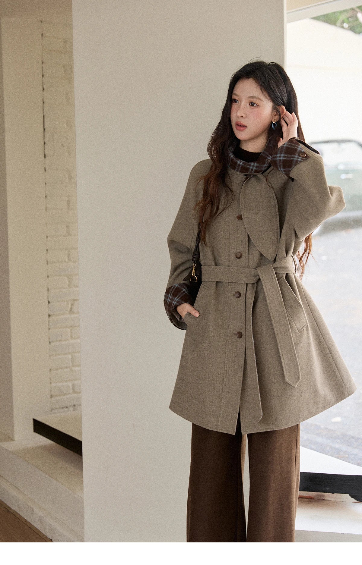 Mishow Retro British Plaid Rabbit Ear Tie Woolen Coat MXE90W0924