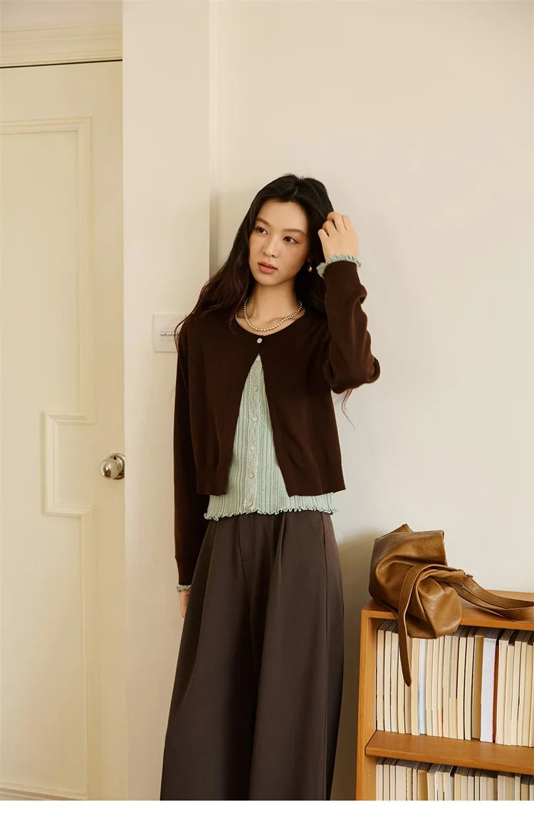 Mishow Retro Fake 2-Piece Color-Blocked Lace Trim Pullover MXE46Z2545