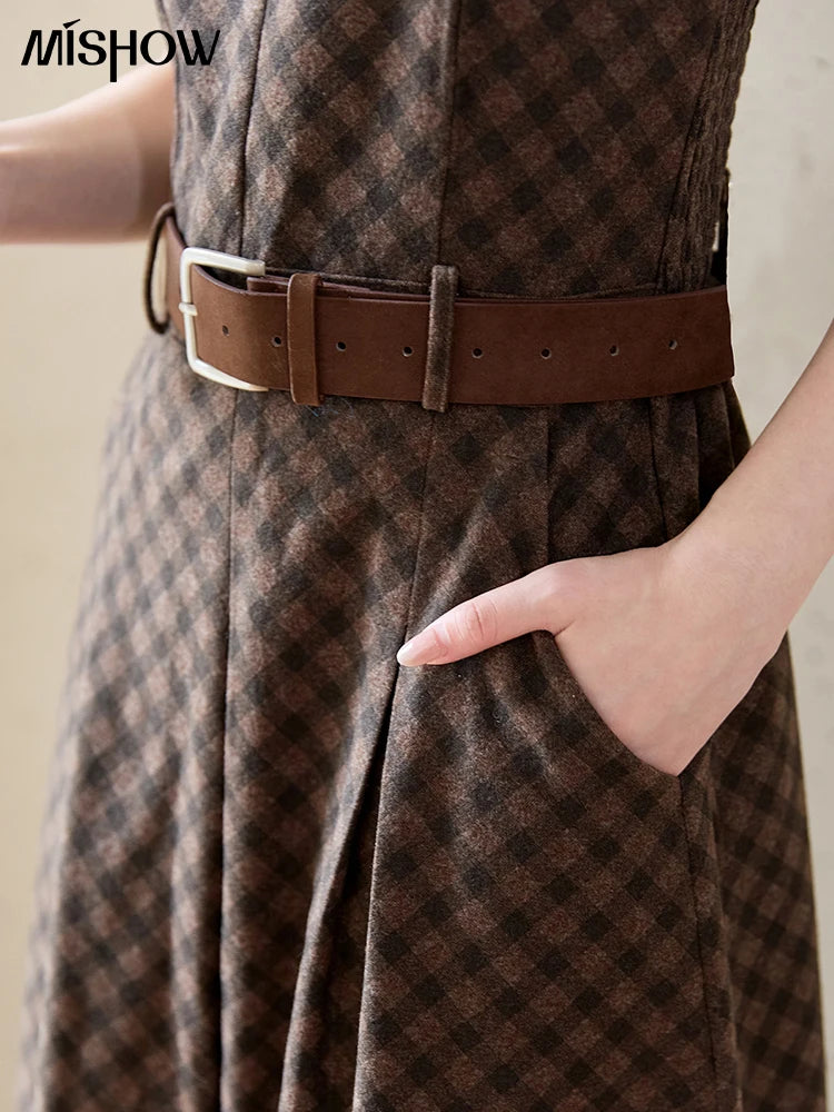 Mishow Plaid Sleeveless Square Collar Slip Dress MXE51L2538