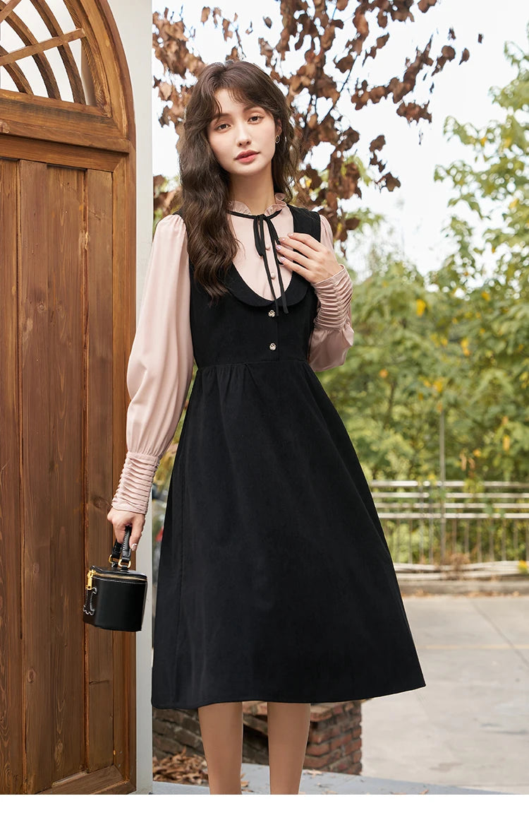 Mishow French Vintage U-Neck Sleeveless Dress MXC43L1570