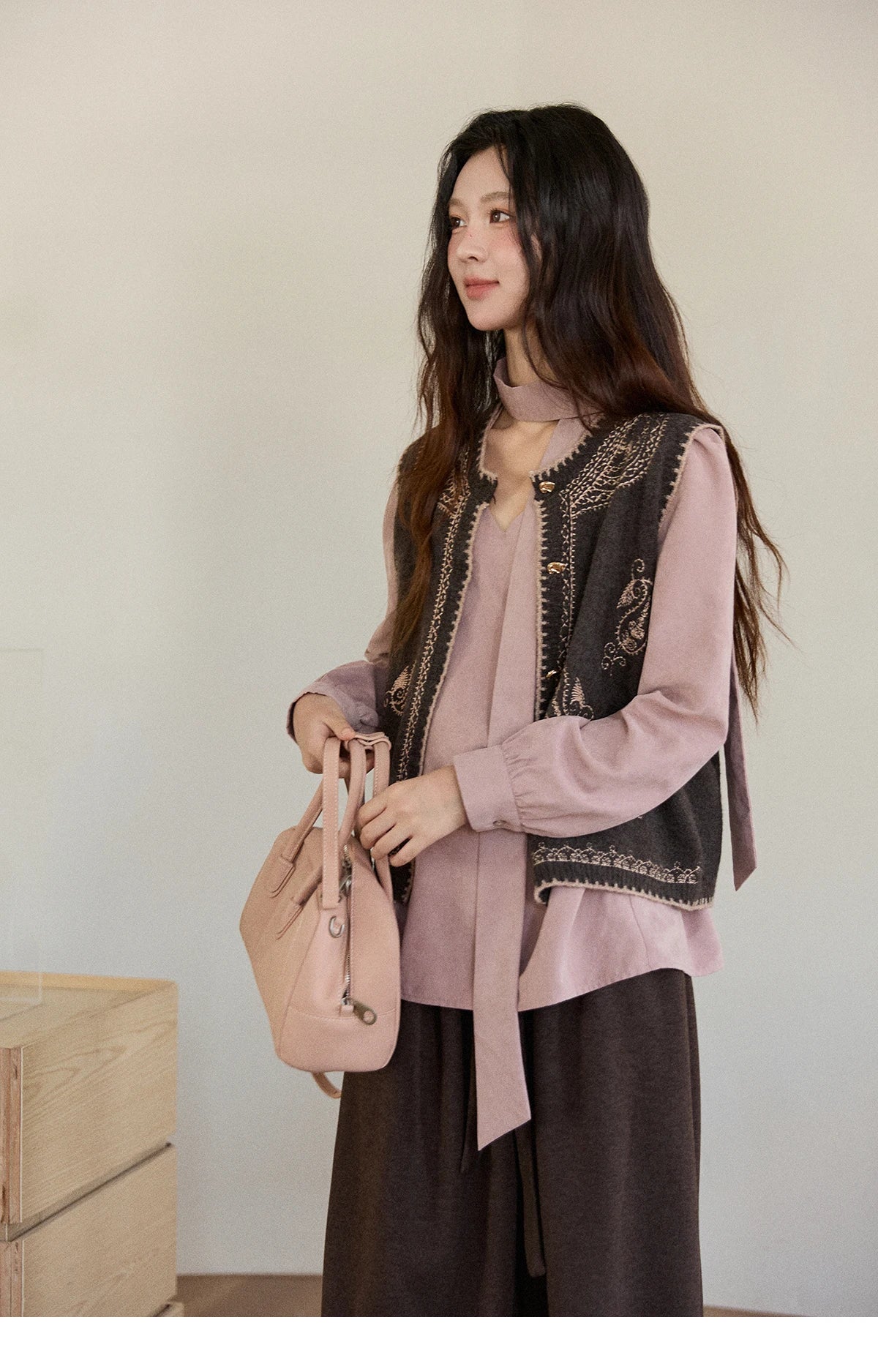 Mishow Patterned Embroidered Crew Neck Vest MXE86Z2745