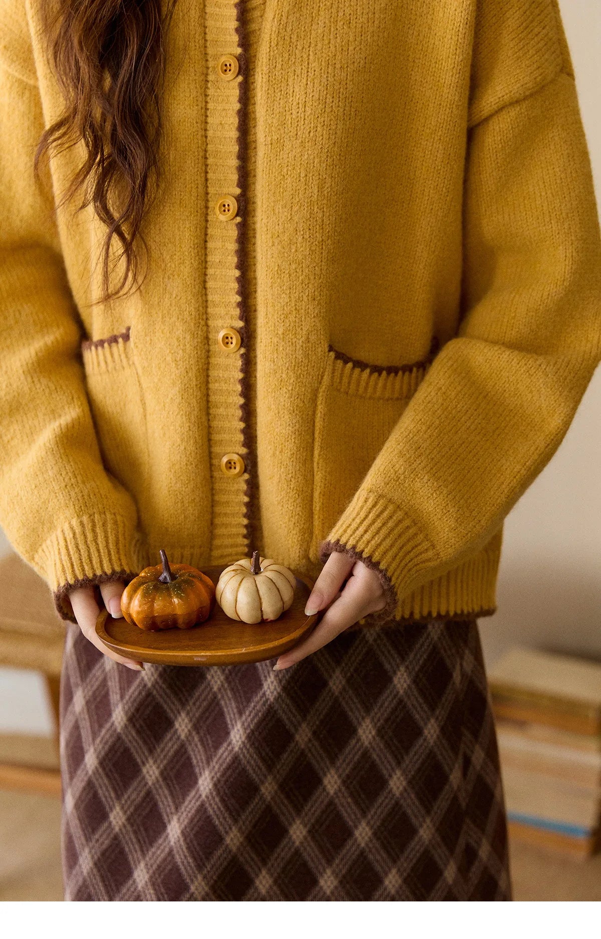 Mishow Yellow Color Collision Edge Pocket Cardigan MXE94Z2973