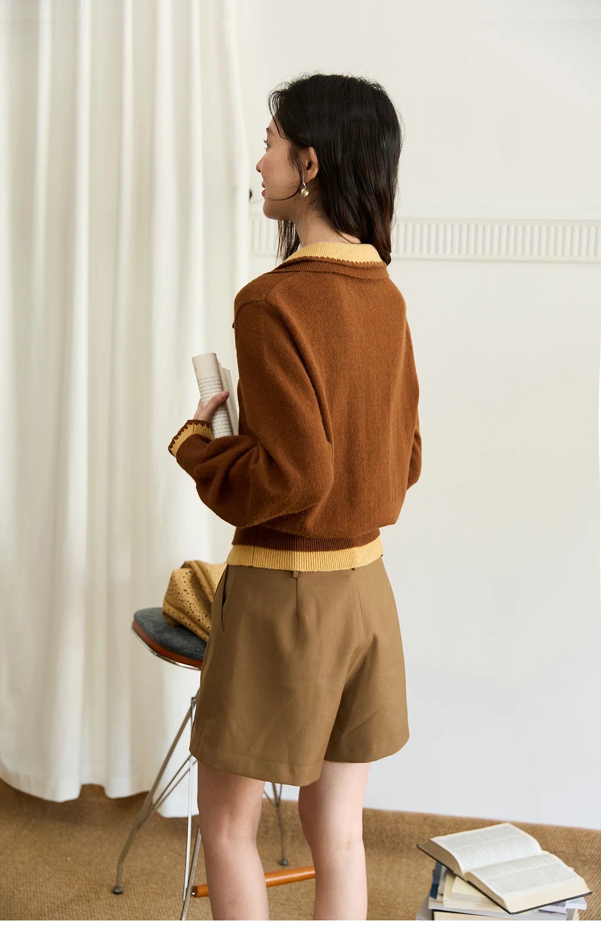 Mishow Double-Layer Turn-Down Collar Loose Sweater MXE45Z2502