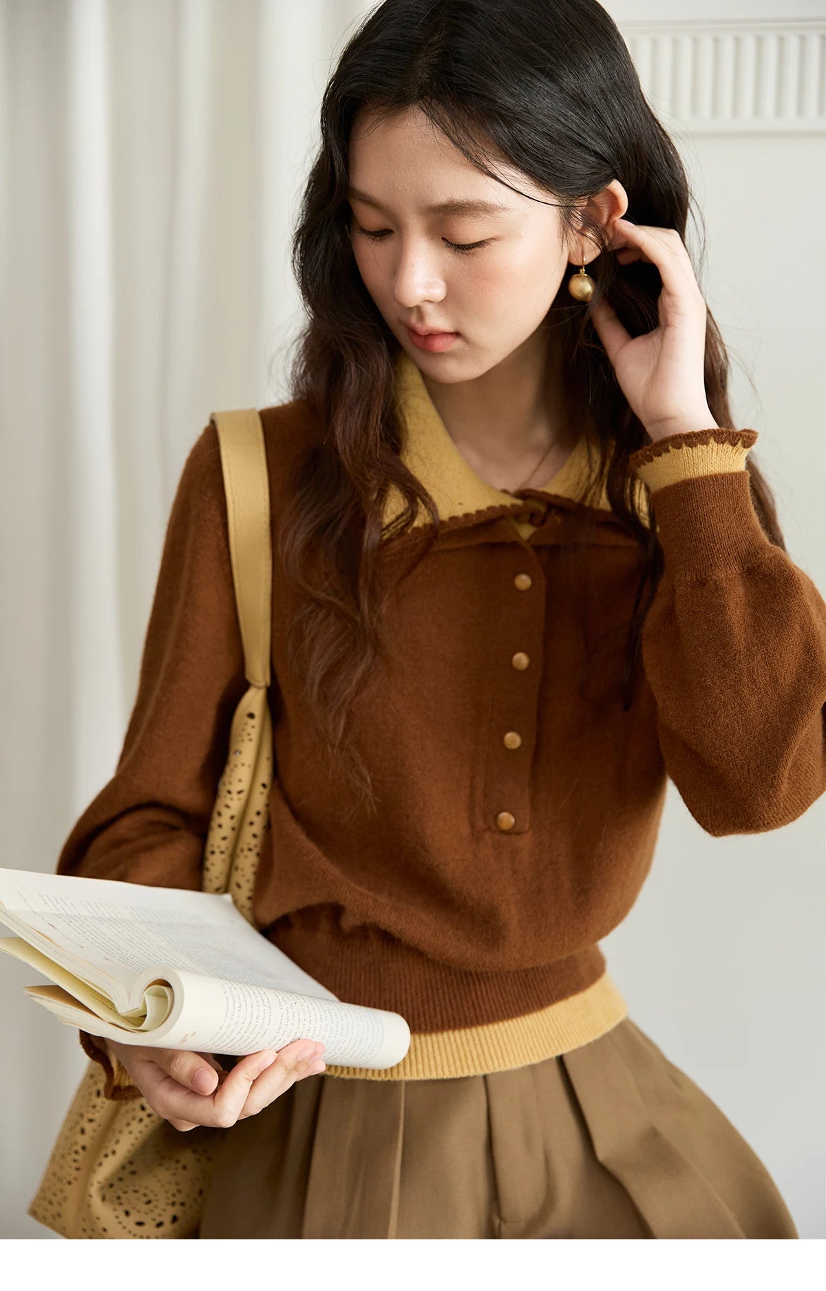 Mishow Double-Layer Turn-Down Collar Loose Sweater MXE45Z2502