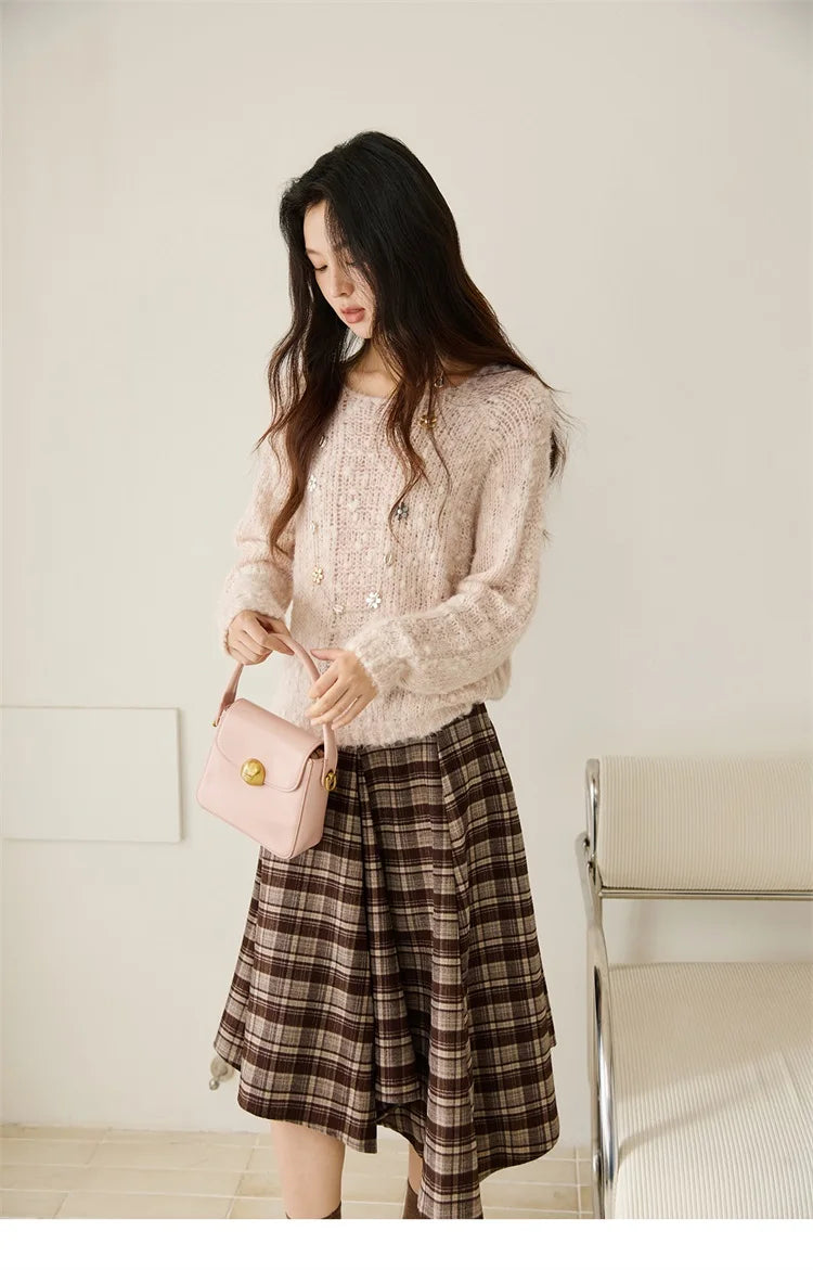Mishow Scoop Neck Hollow Raglan Sleeve Sweater MXE46Z2565