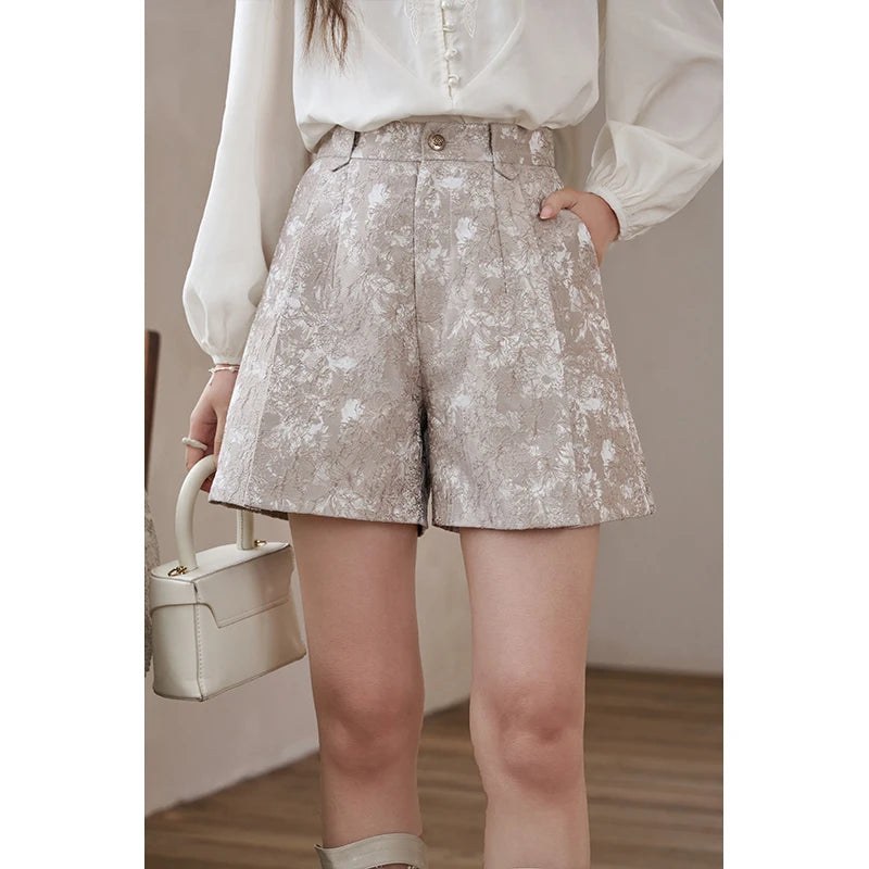 Mishow Palace Style Metal Flower Button Jacquard Shorts MXD15K0551