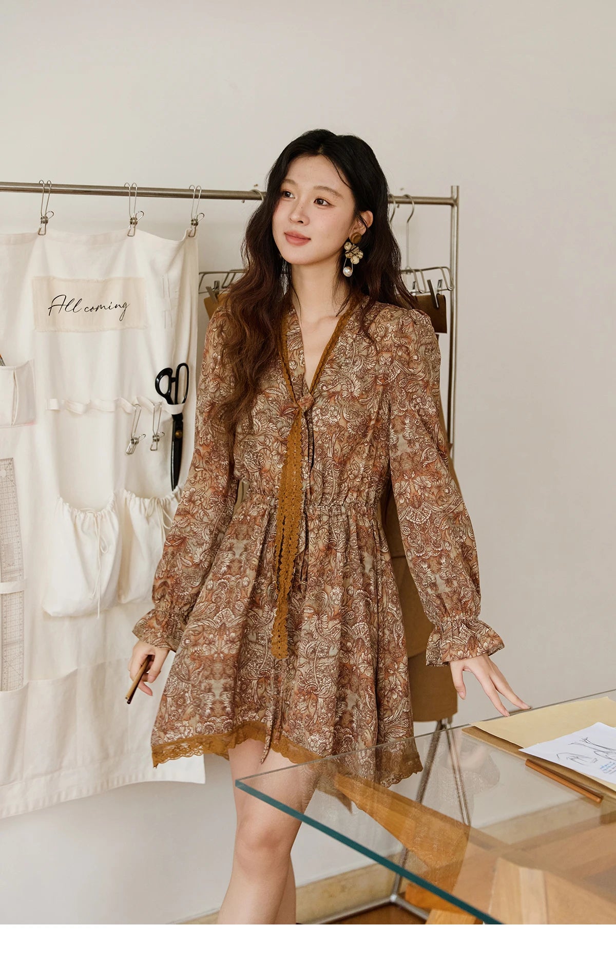 MISHOW French Vintage Printed Long-Sleeve Dress MXE46L2518