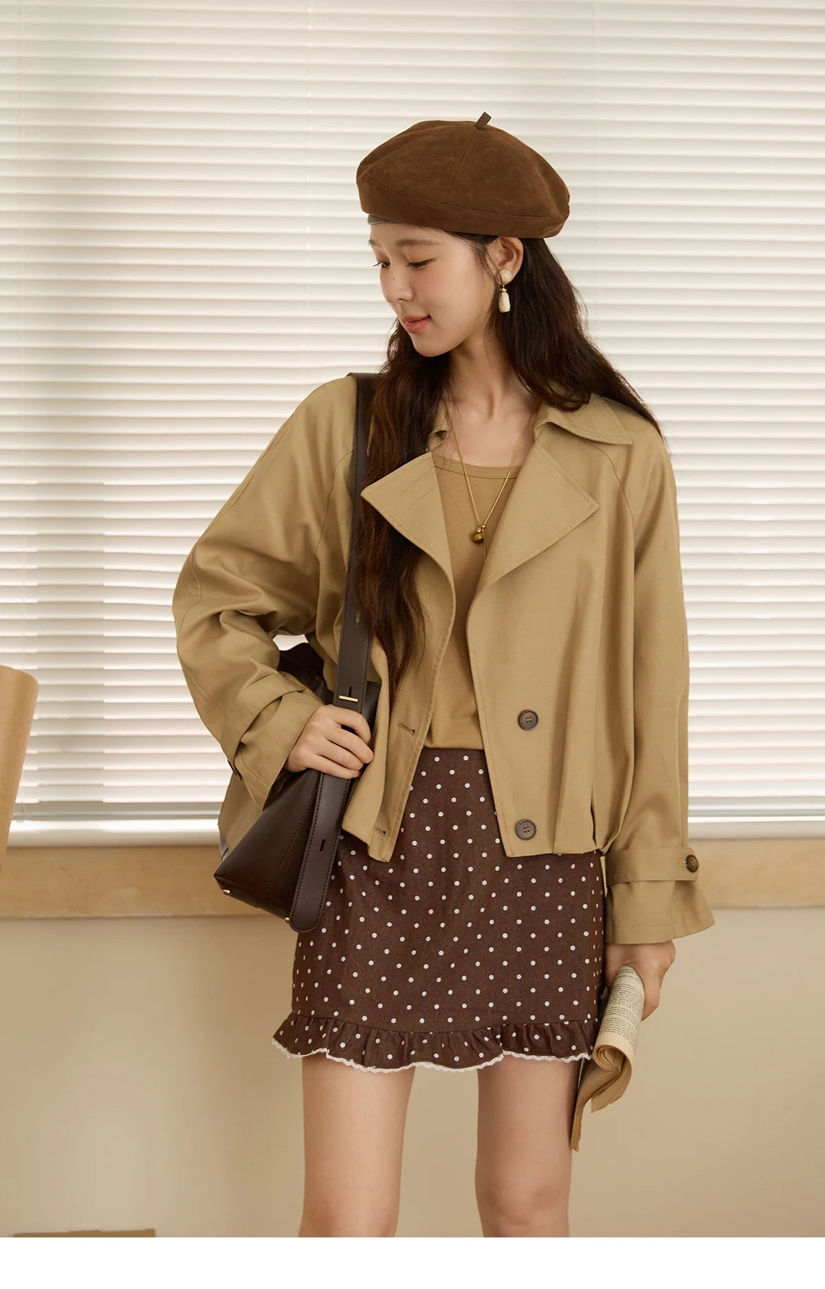 Mishow Khaki Handmade Pleated Short Trench MXE43W0804