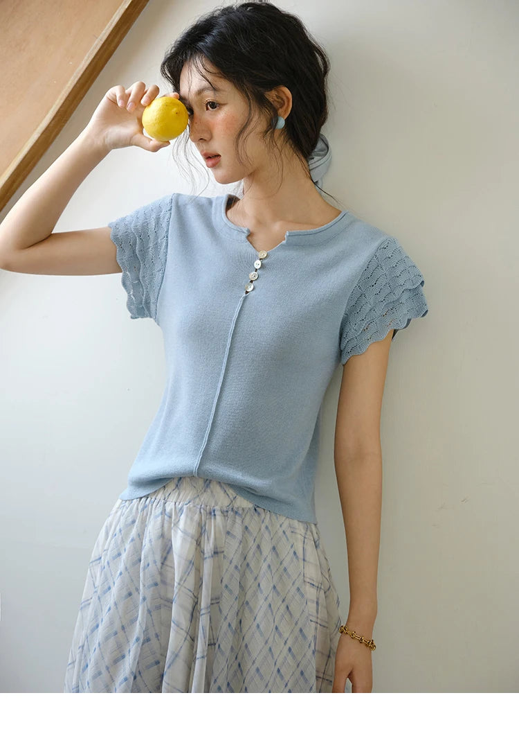 Mishow Blue Button O-Neck Wool Tee MXE34Z1262