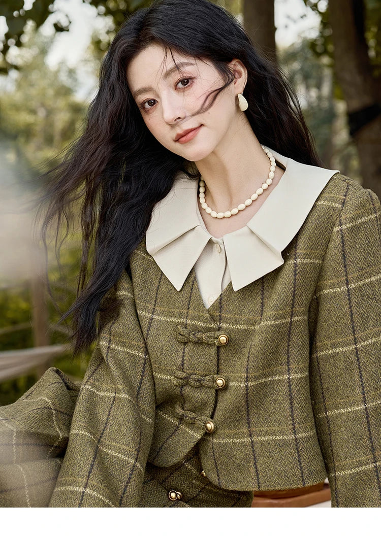 Mishow Retro Plaid Doll Collar Tweed Jacket & Pleated Skirt Set MXD48W0469