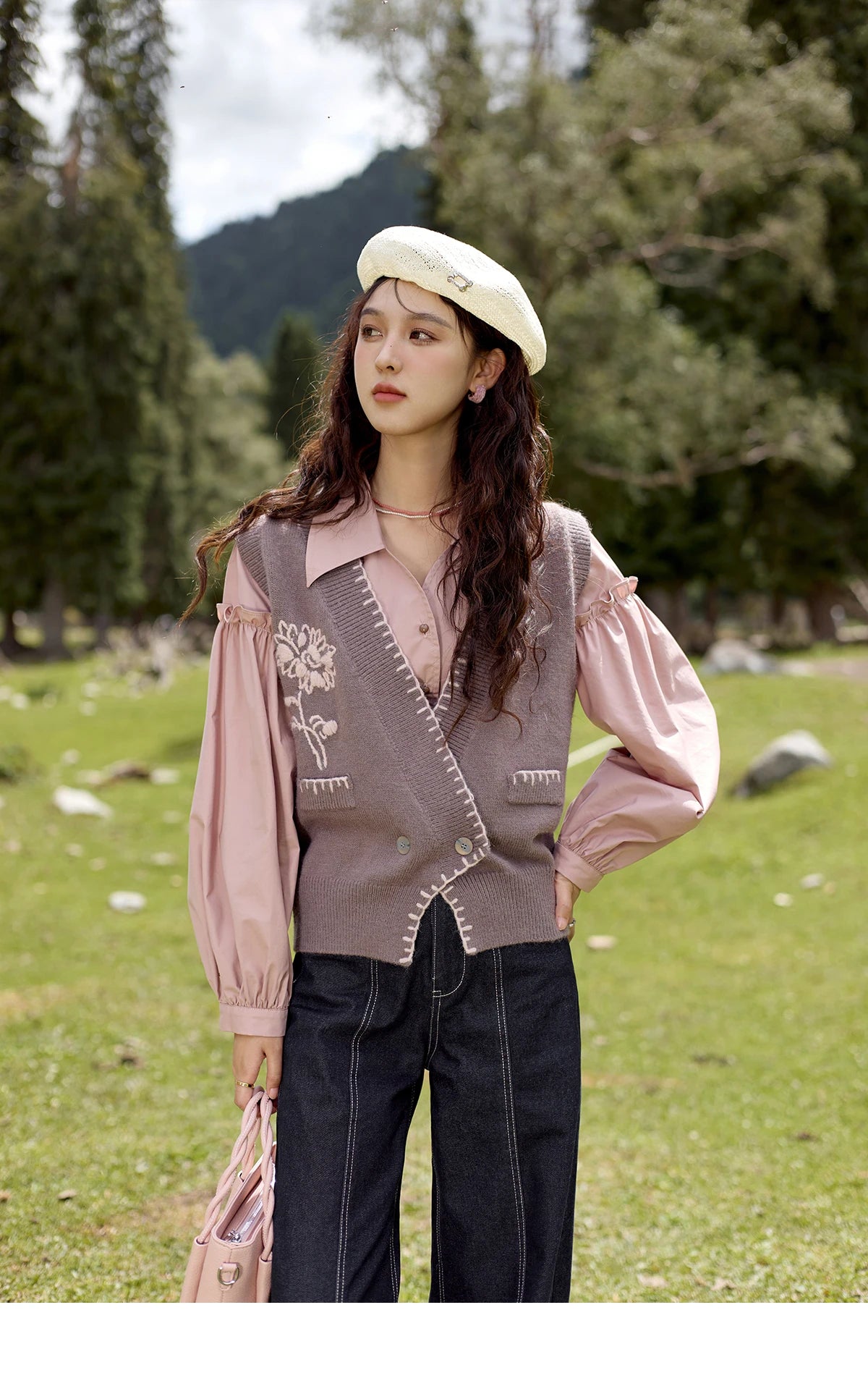 Mishow Arctic Velvet Embroidered Sweater Vest MXD42Z0701