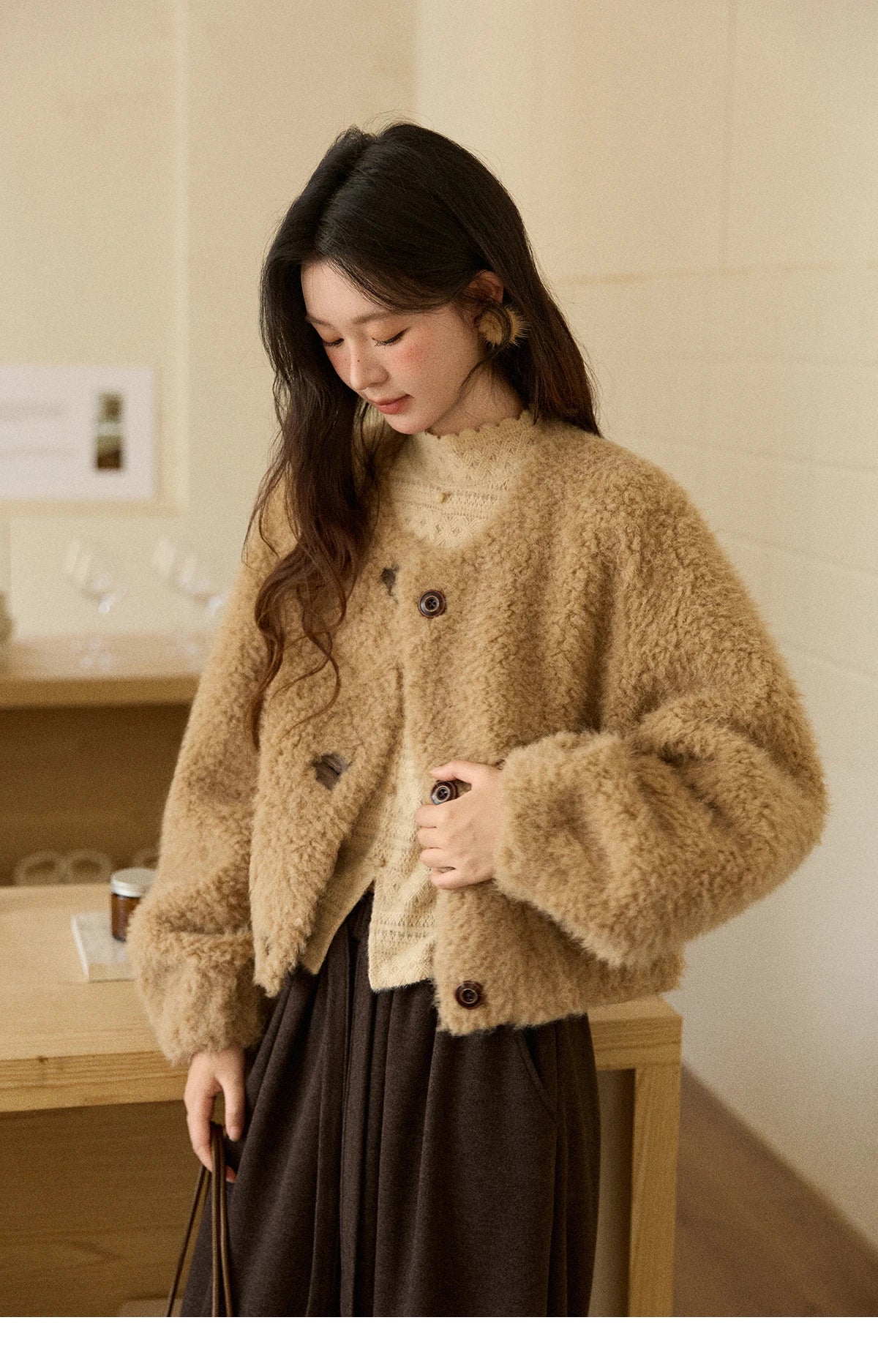 Mishow Retro Lamb Wool Crew Neck Jacket MXE90W0995