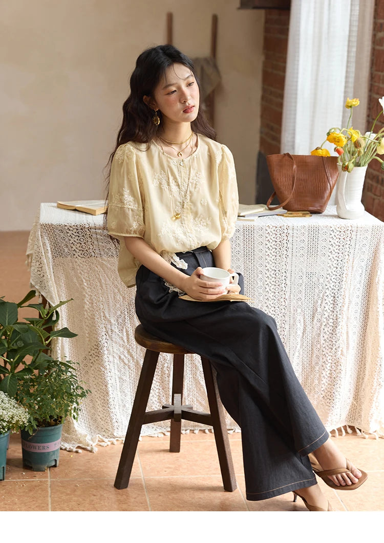 MISHOW French Retro Embroidered Floral Blouse Round Neck Puff Sleeve MXE36X1874