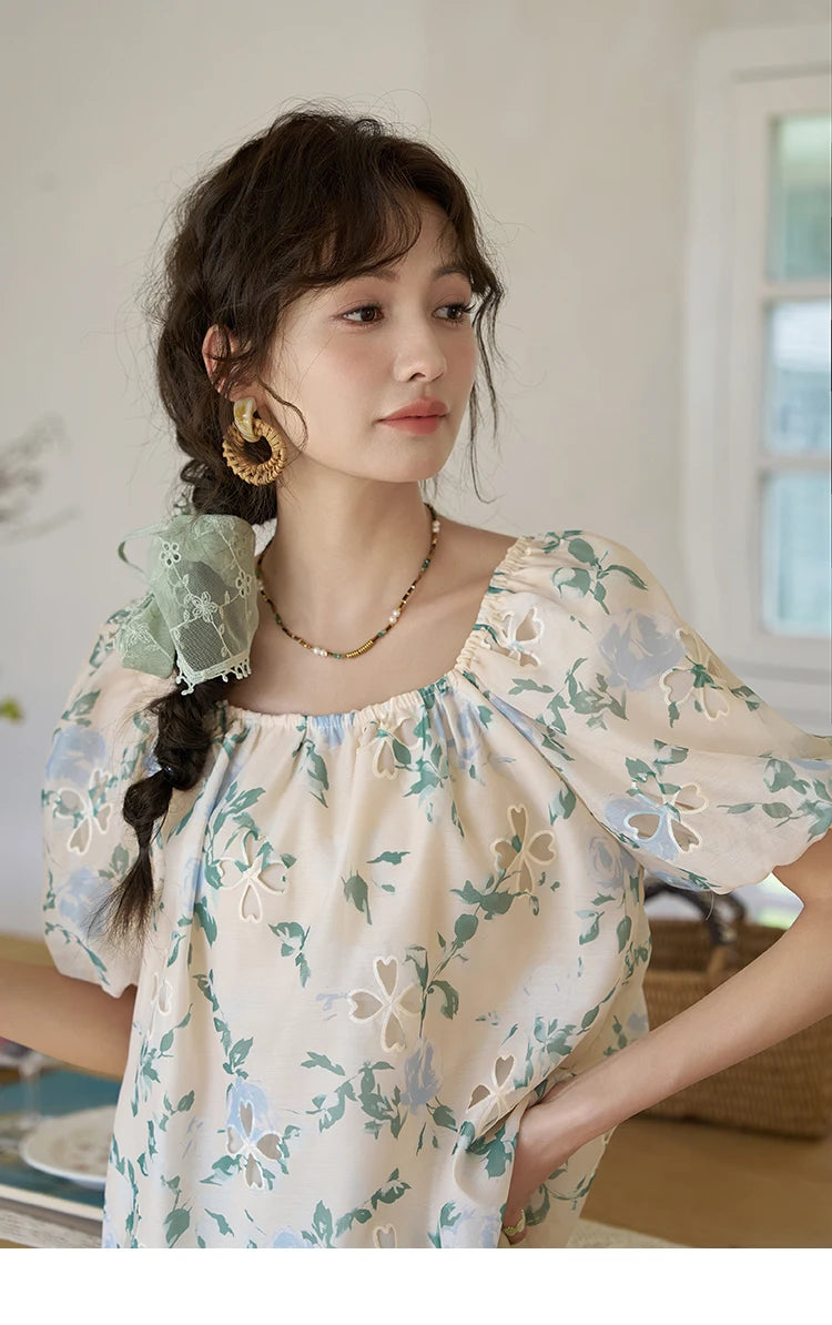 MISHOW Floral Hollow Blouse Square Collar Puff Sleeve MXD29X1602