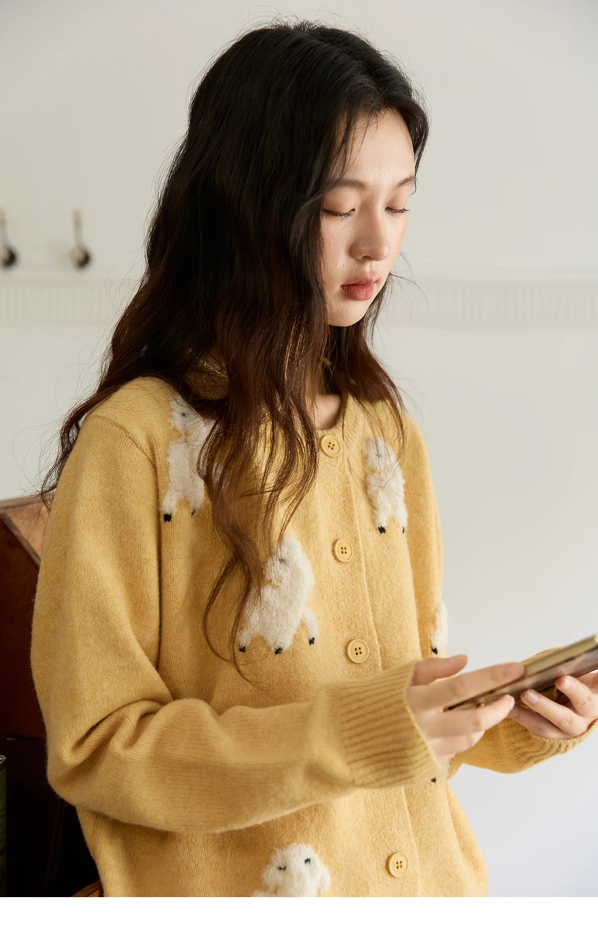 Mishow Lamb Jacquard Round Neck Cardigan MXE48Z2571