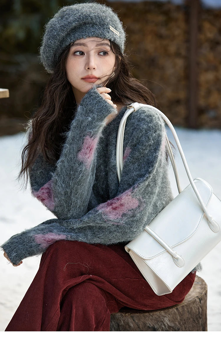 Mishow Wool Yarn Plush Fur Flower O-Neck Pullover MXD56Z1001