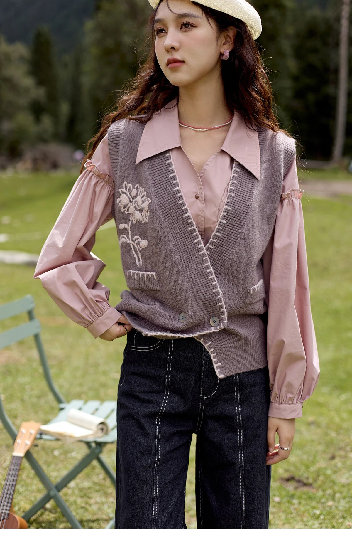 Mishow Arctic Velvet Embroidered Sweater Vest MXD42Z0701