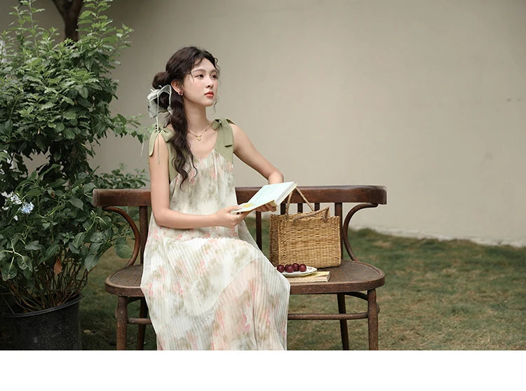 Mishow French Floral Suspender Vacation Dress MXD28L1862