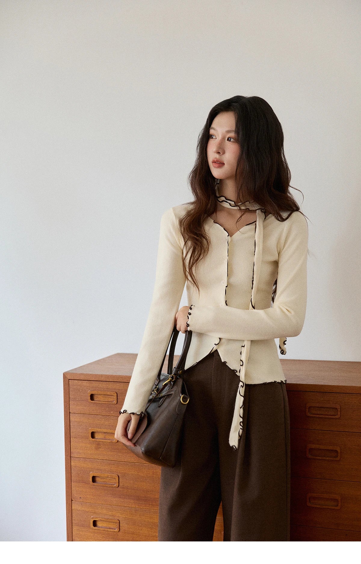 Mishow Ruffled Edge V-Neck Ribbon Knit Pullover MXE86Z2728