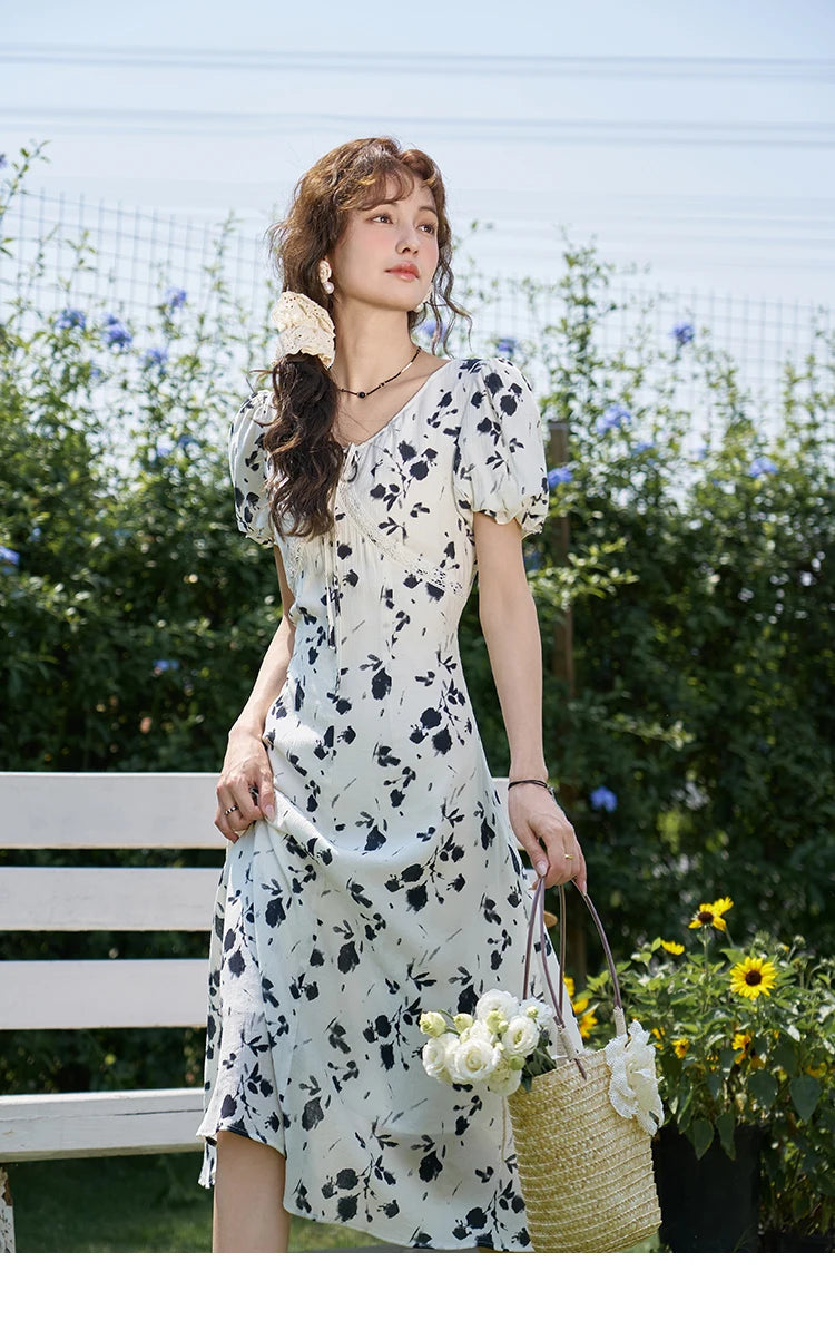 Mishow Lace-Up U-Neck Bubble Sleeve Floral Dress MXD14L1765