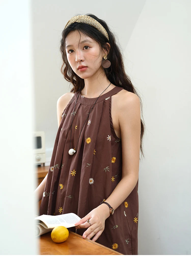 Mishow Embroidery Hanging Neck Sleeveless Top & Khaki Wide Leg Pants Set MXE39T0713