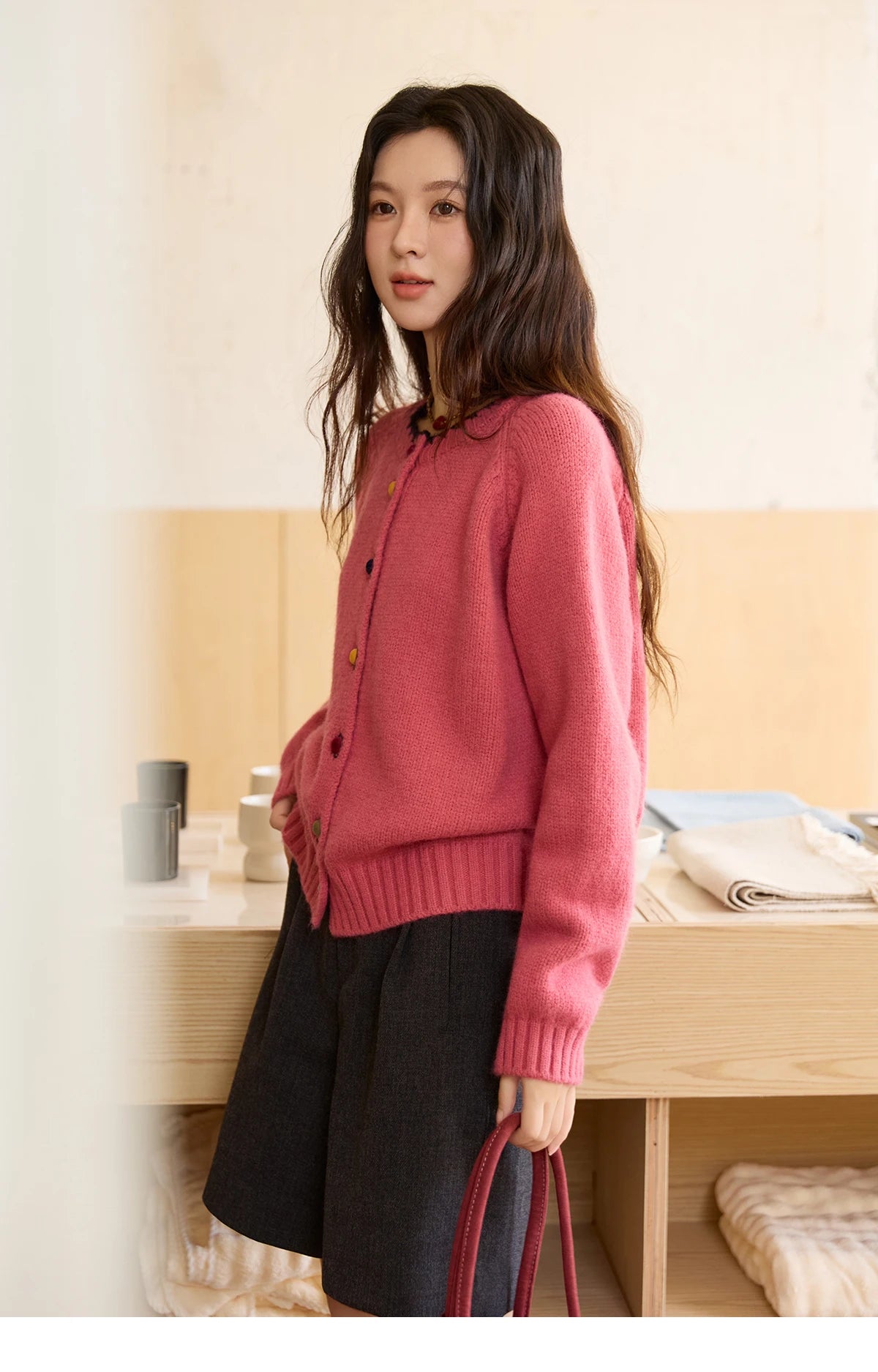 Mishow Color Button Minimalist Crew Neck Cardigan MXE88Z2688