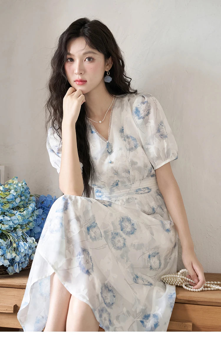 Mishow Taraxacum Print V-Neck Puff Sleeve Dress MXC39L1555