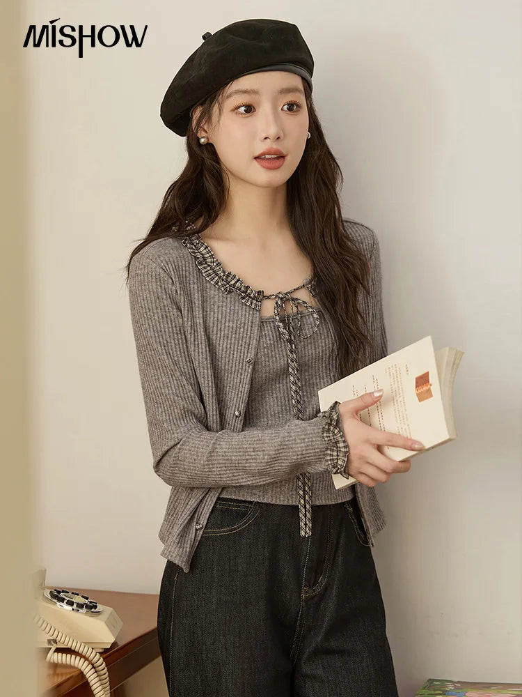 Mishow Plaid Black Fungus Edge Fake Two-Piece Sweater MXE44Z1361