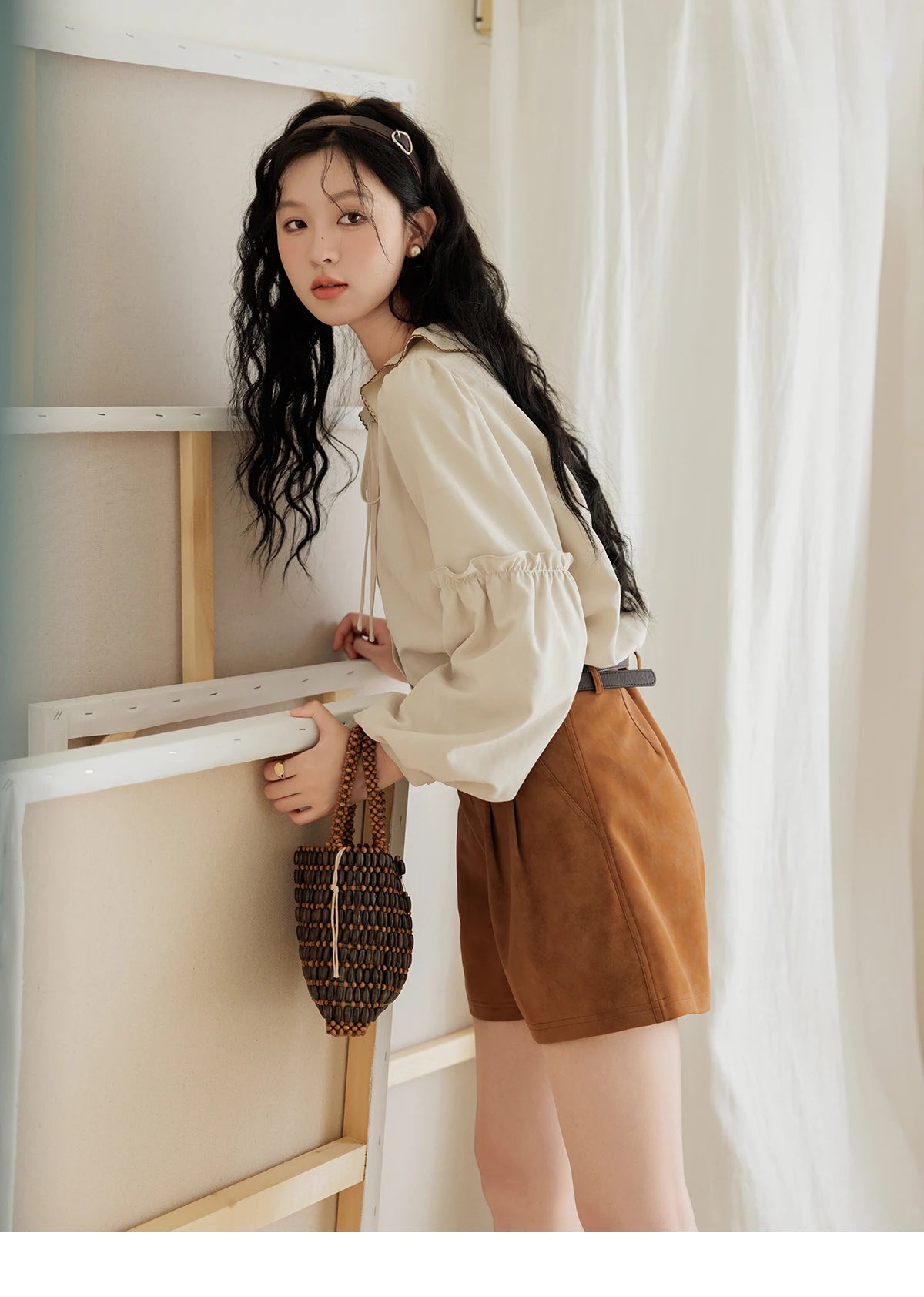 Mishow Suede High Waist A-Line Wide Leg Shorts with Pockets MXD44K0753