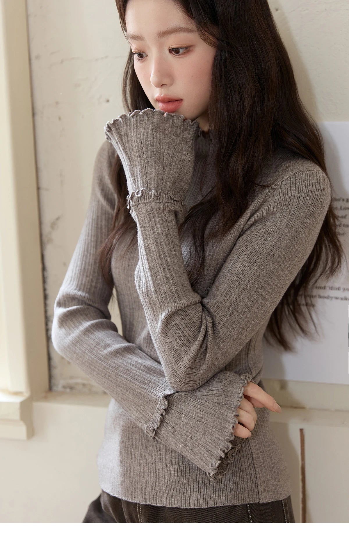 Mishow Turtleneck Wood Ear Trumpet Sleeve Top MXE51Z2552
