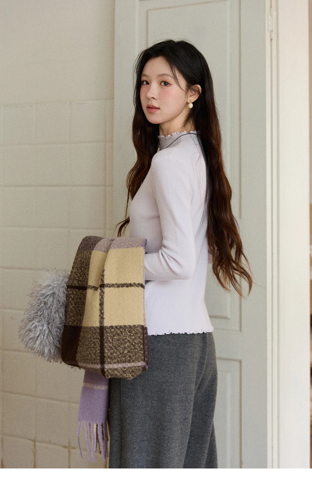 Mishow Ruffled Turtleneck Slim Knit Top MXE91Z2826
