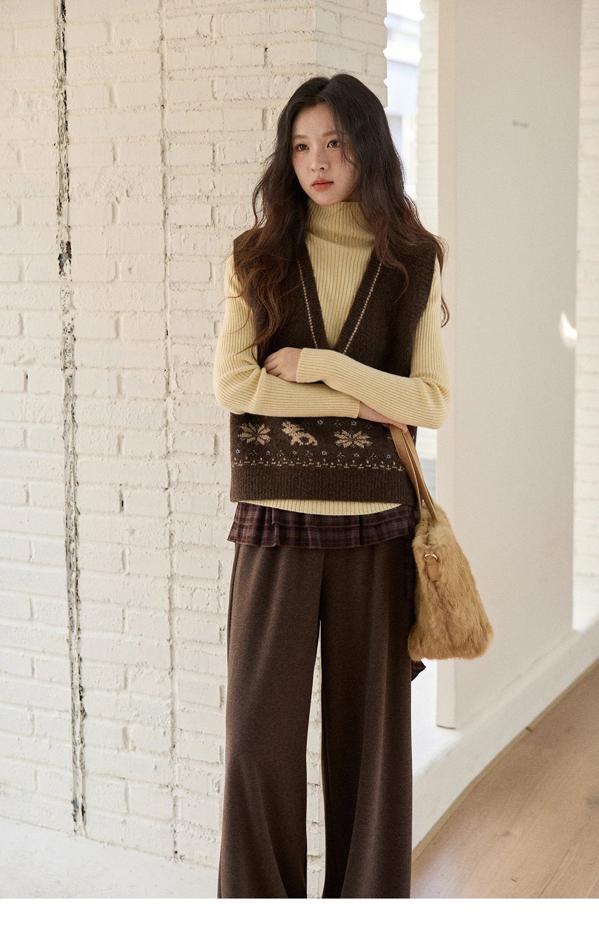 Mishow Retro Brown Jacquard V-Neck Sweater Vest MXE86Z2659