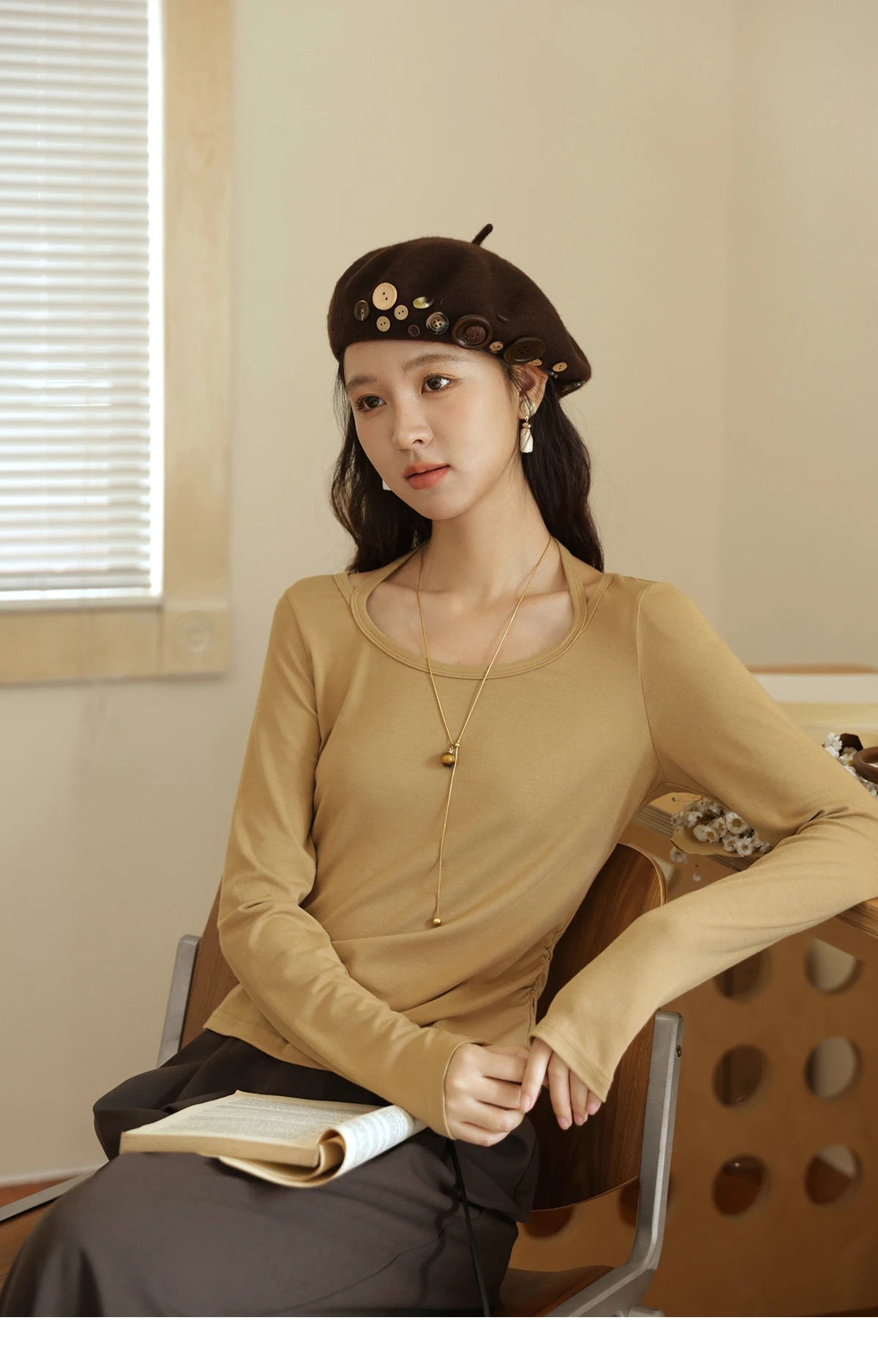 Mishow Hanging Neck Strap Pleated Waist Top MXE42T0720