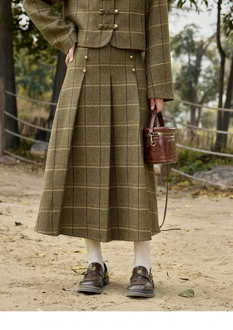 Mishow Retro Plaid Doll Collar Tweed Jacket & Pleated Skirt Set MXD48W0469